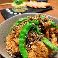 「必食邪惡芝加哥pizza及魚香青椒炸雞」