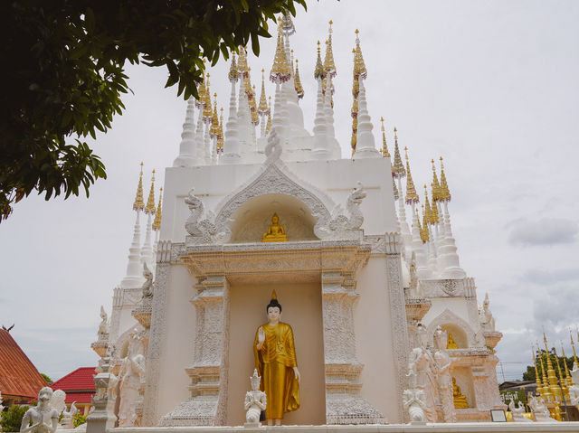 สักการะสิ่งศักดิ์สิทธิ์ วัดพงษ์สุนันท์ จ.แพร่ 