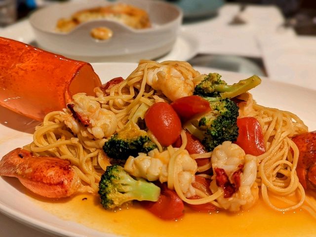 海味鮮嫩爆表的的龍蝦義大利麵：TOSCANA義大利餐廳