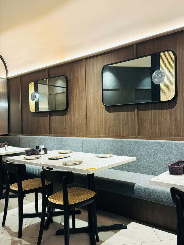 🇸🇬 COLLIN'S® Restaurant, VivoCity, Singapore