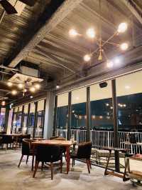 【沖縄/グルメ】17:30〜18:00が狙いめ！？オーシャンビューのステーキハウス🥩