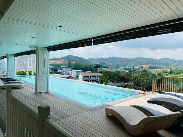 「泰國布吉Panphuree Residence -SHA Hotel」- 豐富早餐免費機場接送，無際泳池