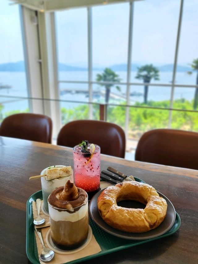 통영 오션뷰 대형카페 아르세