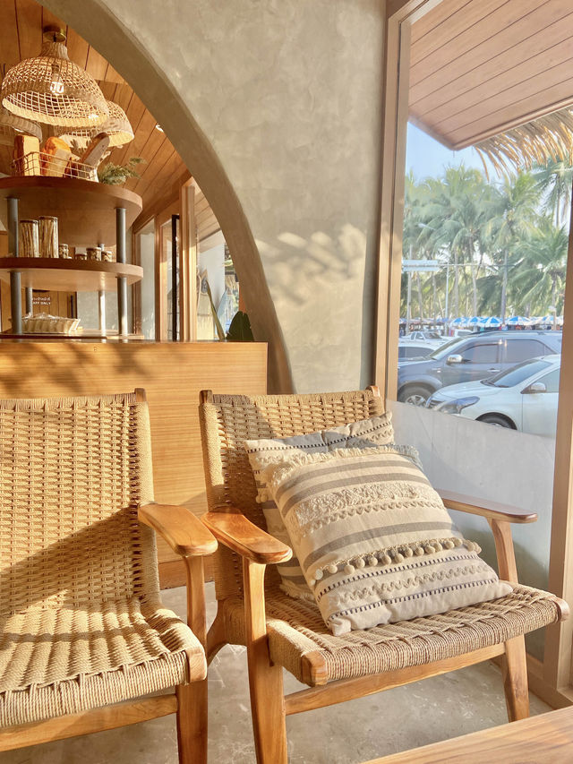 Aloha Beach Cafe
