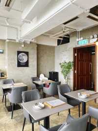 銅鑼灣海景工業水泥風咖啡店