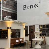 可愛い形の塩パンが食べれるカフェ"beton"🥐✨