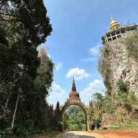 วัดเขานาใน