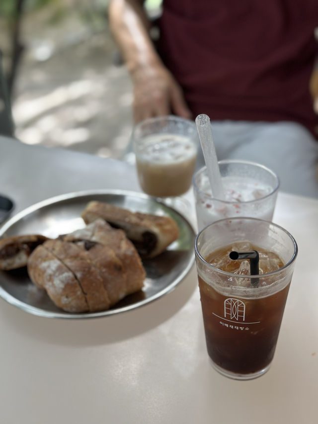 여름 서울근교 드라이브 데이트 🌞시원한 실내에서 맛있는 빵과 자연풍경을 즐겨보아요