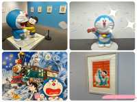 ‼️展覽只到8月18號‼️「100%多啦A夢 & Friends」巡迴特展的室內收費區 ：找回童年回憶，絕對不容錯過‼️