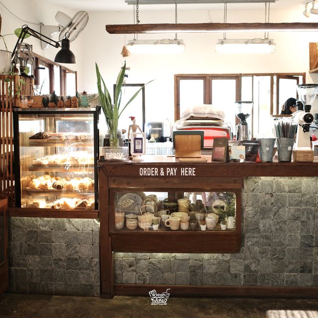 คาเฟ่ที่บรรยากาศสุดแสนจะโฮมมี่ที่ จ.สระบุรี…