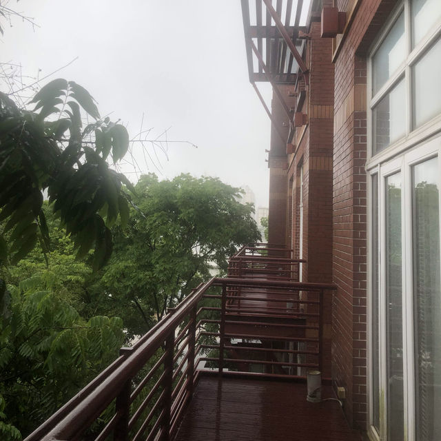 泰晤士小鎮內住宿的首選-上海立詩頓飯店🌺
