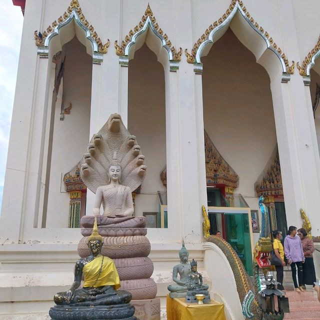 สถานที่น่าไปใหว้พระทำบุญ