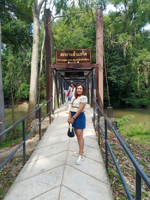 เที่ยวชมธรรมชาติน้ำตกเจ็ดสาวน้อย