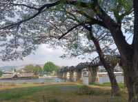 นั่งรถไฟไปเมืองกาญจน์