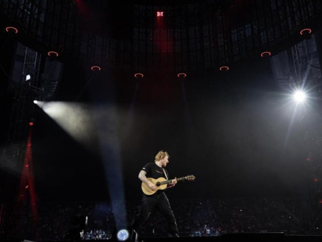 紅髮艾德Ed Sheeran 高雄世運演唱會 