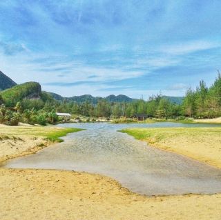 🇮🇩 Lampuuk Beach: Where Sandy Shores Meet Pastoral Peace
