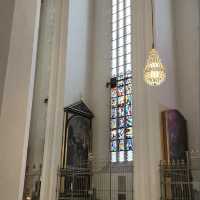 Munich’s Majestic Landmark