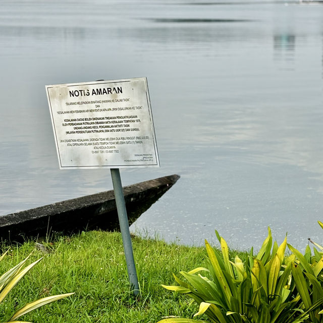 Nature's Embrace: Exploring Kompleks Sukan Air Putrajaya