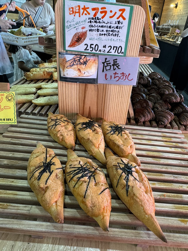 【福岡グルメ】倉庫をリノベーションしたパンもお客さんも多いベーカリー🍞🥖
