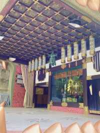 【獅子頭の形をした舞台がユニーク🦁難波八阪神社⛩️】
