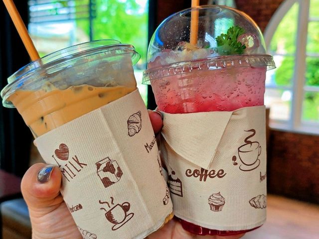 นาคา คาเฟ่ พญานาค แลนมาร์ค ลพบุรี 