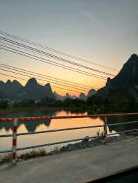 GOLDEN HOUR IN YANGSHUO : MOMENTS TO REMEMBER