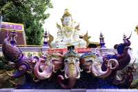 วัดพระธาตุดอยเวา วัดสีม่วง แห่งแม่สาย