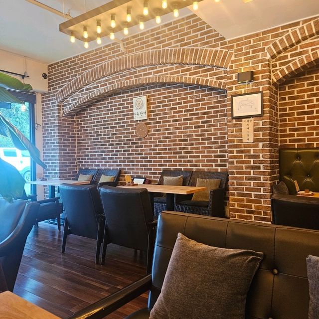 진주 평거동 이동우커피 감성 카페