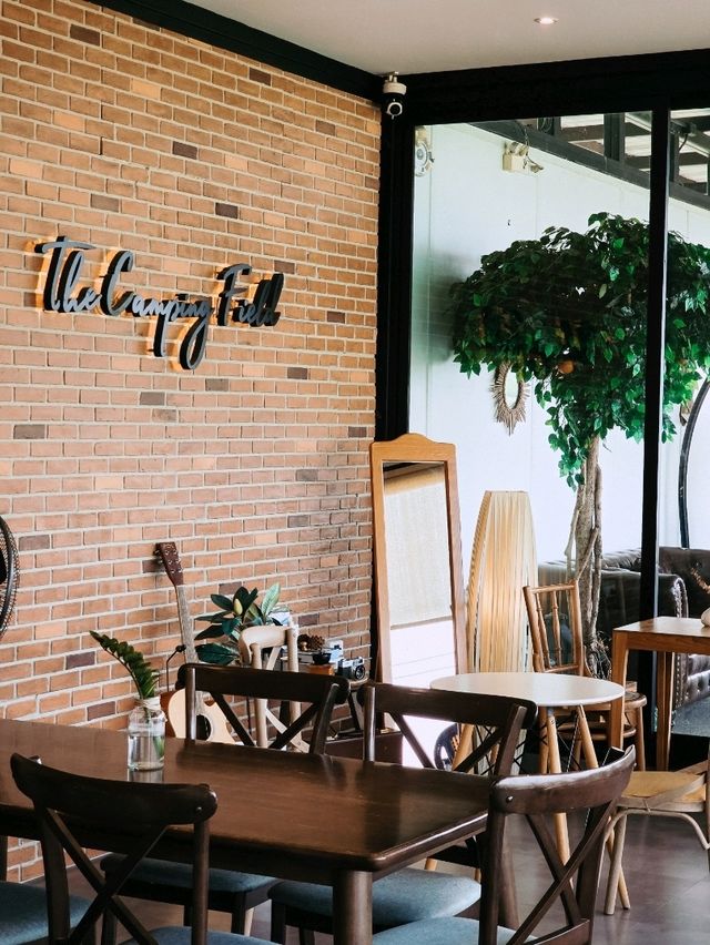 The Camping Field Cafe'