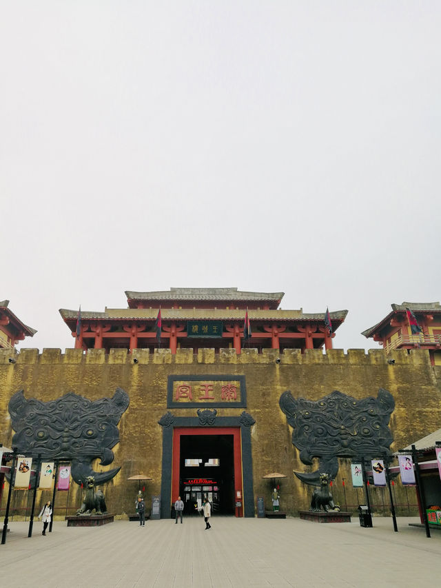 A Cinematic Escape to Hengdian World Studios and the Enchanting West Lake