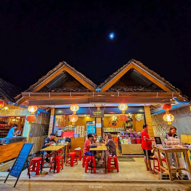 ล่องเรือ ชมแสงไฟบ้านรักไทย แม่ฮ่องสอน