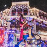 The Disney World Christmas Parade, Florida 