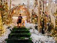A Christmas encounter at Mid Valley Megamall