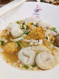 Nai Ngieb Noodles in Fish Ball Soup