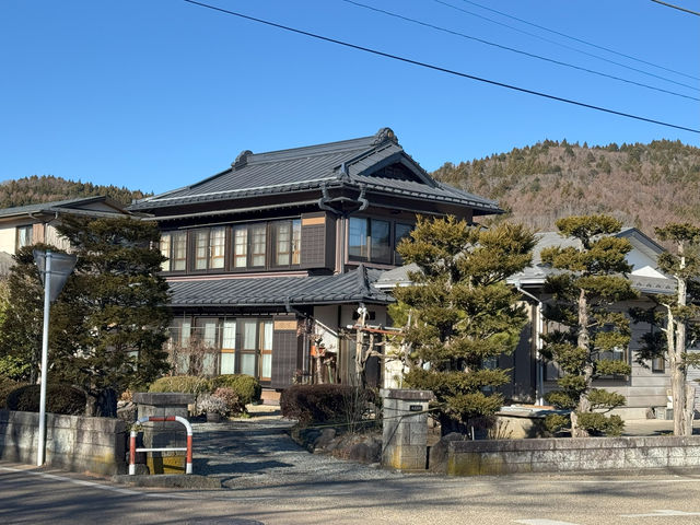 Oshino Hakkai @ "Eight Seas"