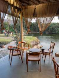 Serene House คาเฟ่บางแสนวิวทะเลสาบ