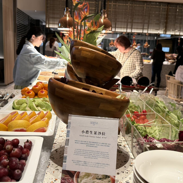 高雄日航酒店2樓自助餐.性價比很好👍海鮮豐富.品項許多.讓人吃撐的走出去