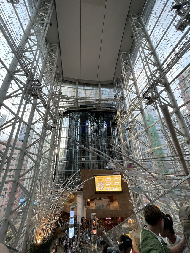 🇭🇰 Langham Place in Mongkok, Hong Kong 