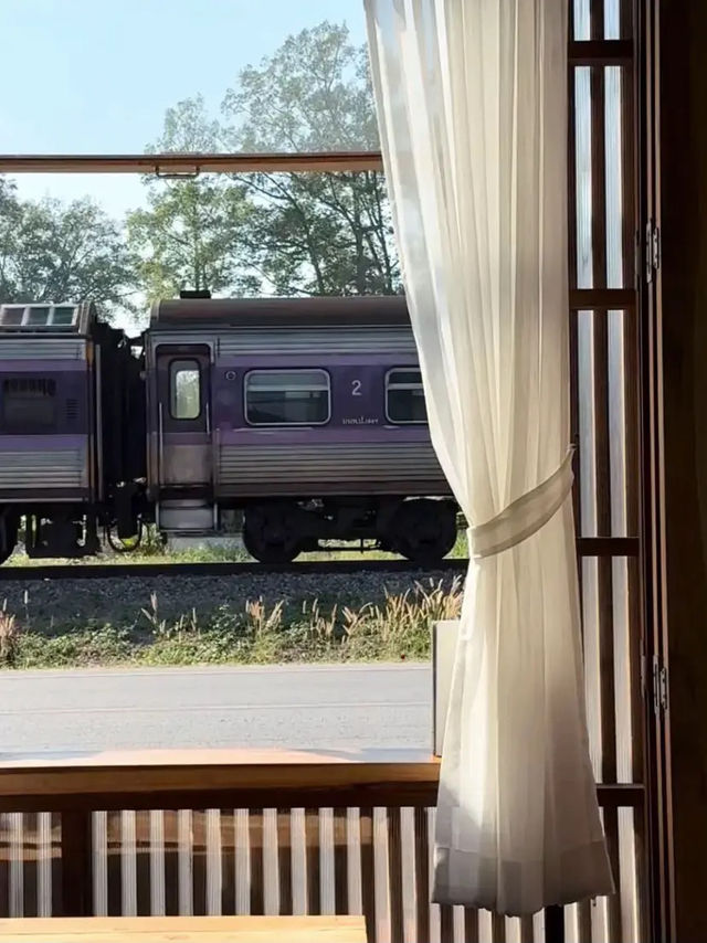 Chapter 2WO 🚉คาเฟ่วิวรถไฟ ย่านสารภี จ.เชียงใหม่