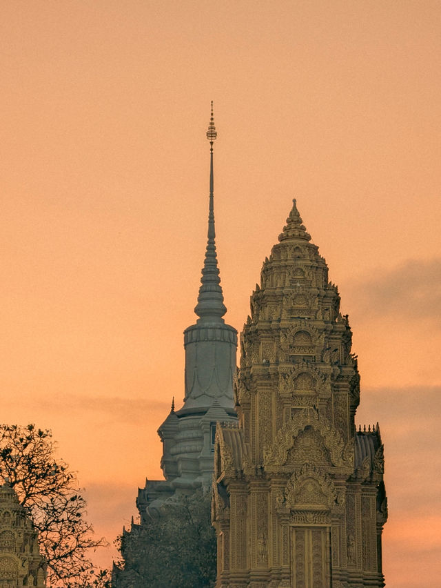 🇰🇭 A Week in Phnom Penh: A City That Doesn’t Try to Impress but Stays in Your Mind 🌆  