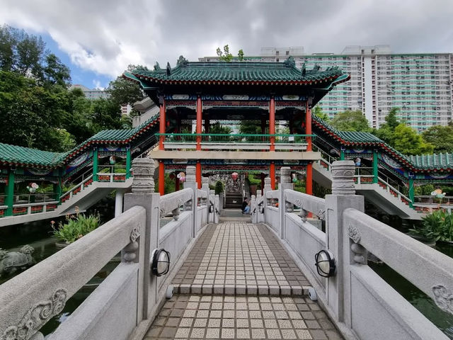 黄大仙寺での祝福と平穏を求めて