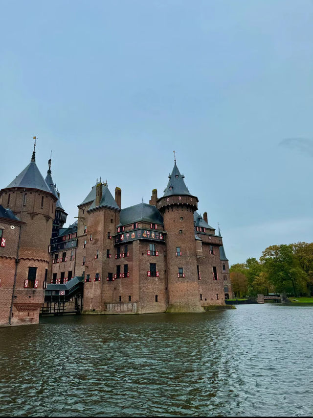 🏰✨ Kasteel de Haar – The Fairytale Castle of the Netherlands! ✨🏰
