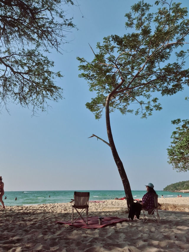 หาดเกล็ดแก้ว สัตหีบ ชลบุรี