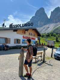 กระเช้าลับในเทือกเขา Dolomite Italy 