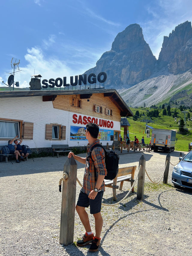 กระเช้าลับในเทือกเขา Dolomite Italy 