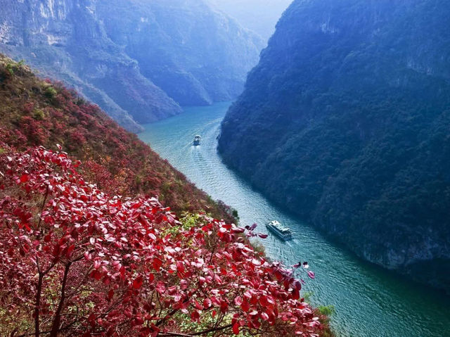 Discover The Three Gorges Dam in Yichang 