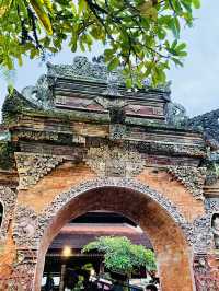 “Must-visit Spring Spot: Ubud Palace”