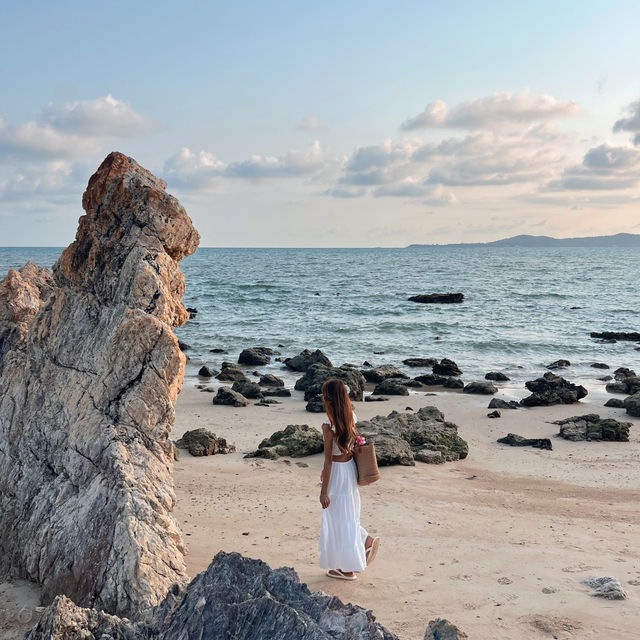 หาดลับระยองที่สวยมาก 🌅🌊