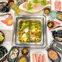 บุฟเฟ่ต์แจ่วฮ้อน🍲กลางสีลม อีเจ้แจ่วฮ้อน