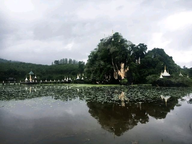 เจดีย์พระธาตุโบอ่อง 
